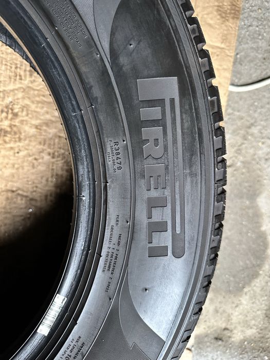 235/65 R17 Pirelli Scorpion Winter DOT 20