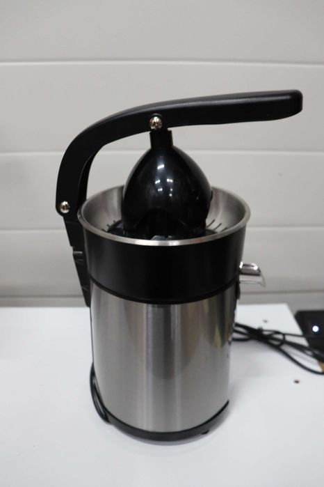 Сокоизтисквачка за цитруси Vinato