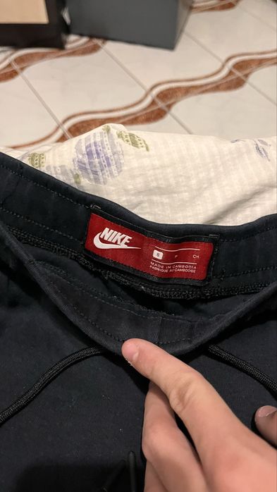 Pantaloni nike tech negri