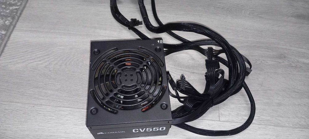 Sursa PC Corsair CV550, 80+ Bronze, 550W