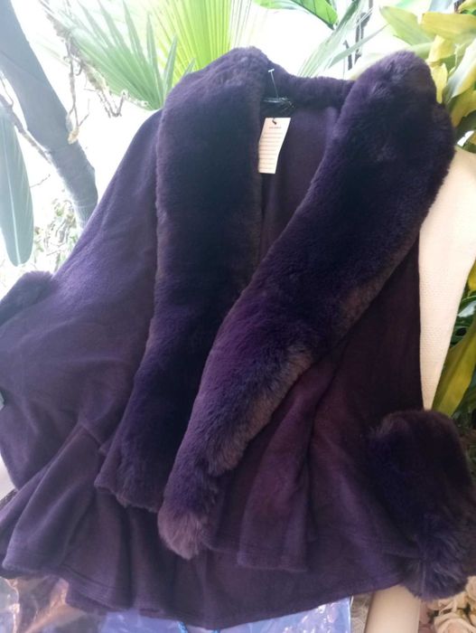 Продавам ново палто Franck Usher.