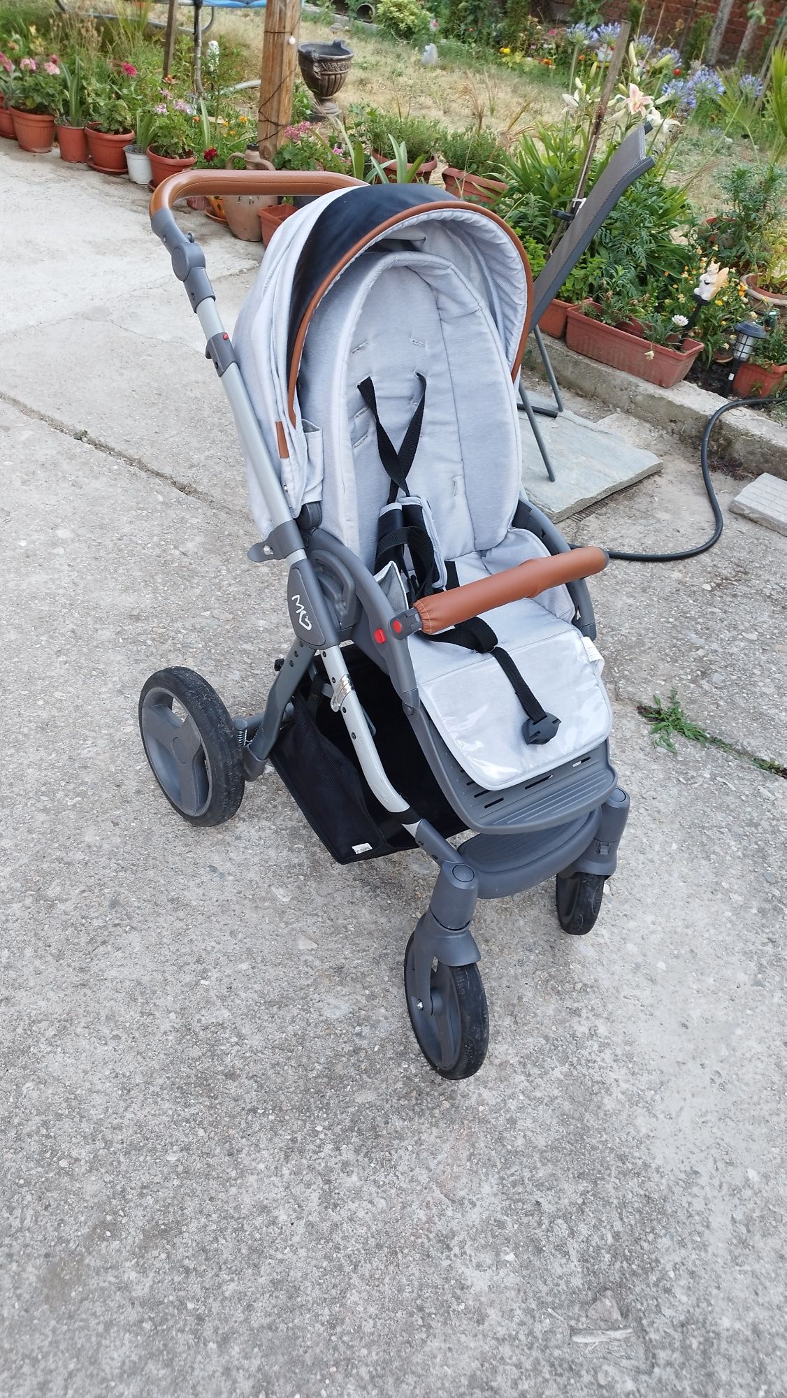 Бебешка количка 3в1 babyactive mommy
