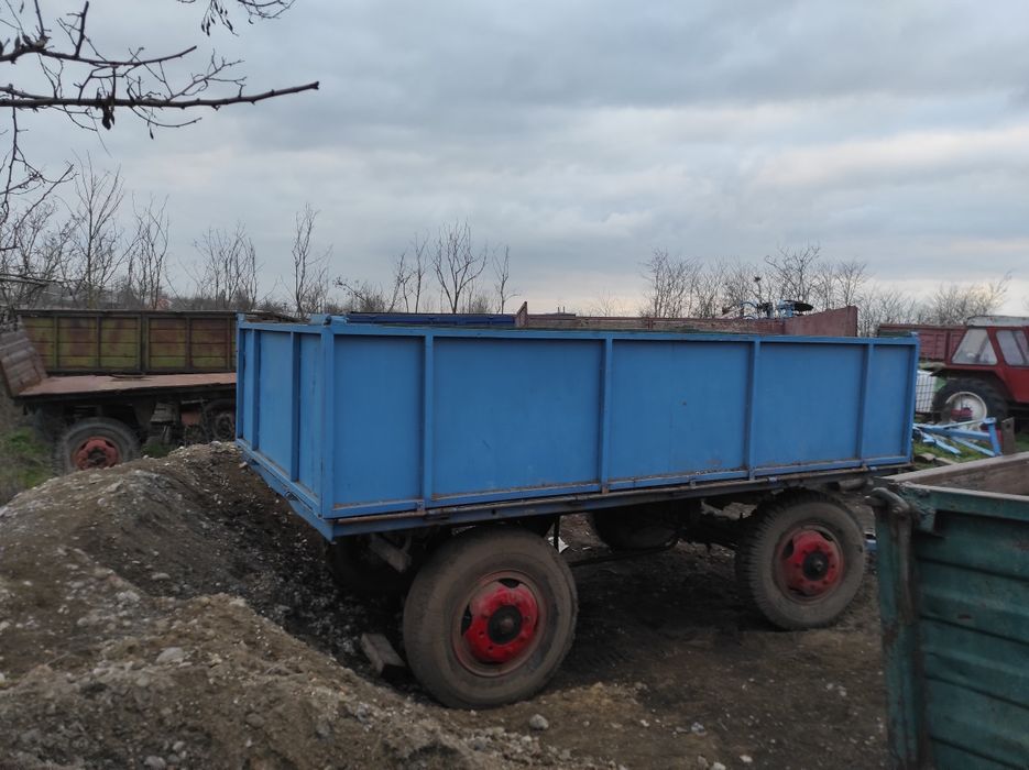 Remorca 5 tone obloane noi anvelope bune proțap ok