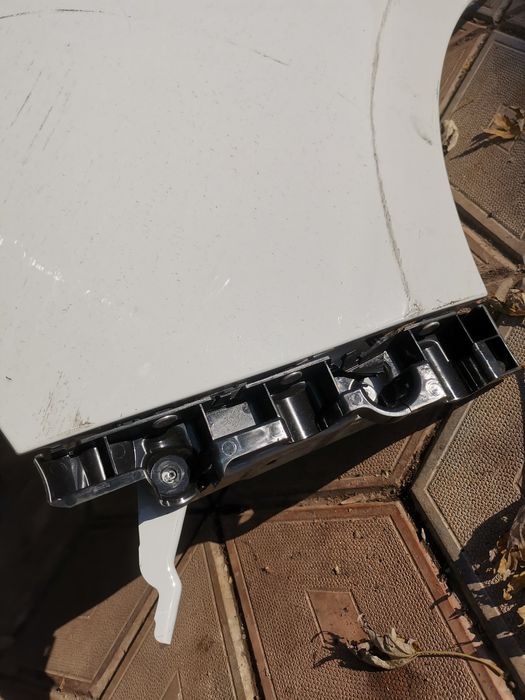 Aripa stânga Renault trafic 4 2022/2023/2024/2025