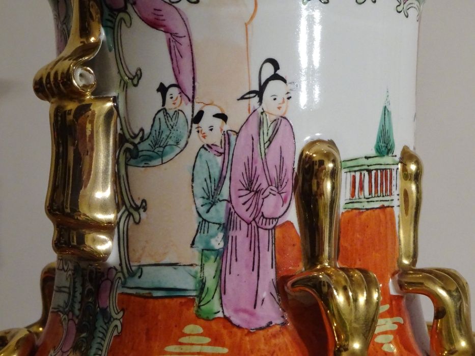 Vaza asiatica “Famille rose”, pictata manual - RARITATE