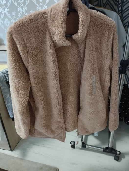 Продается куртка, костюм, кардиган