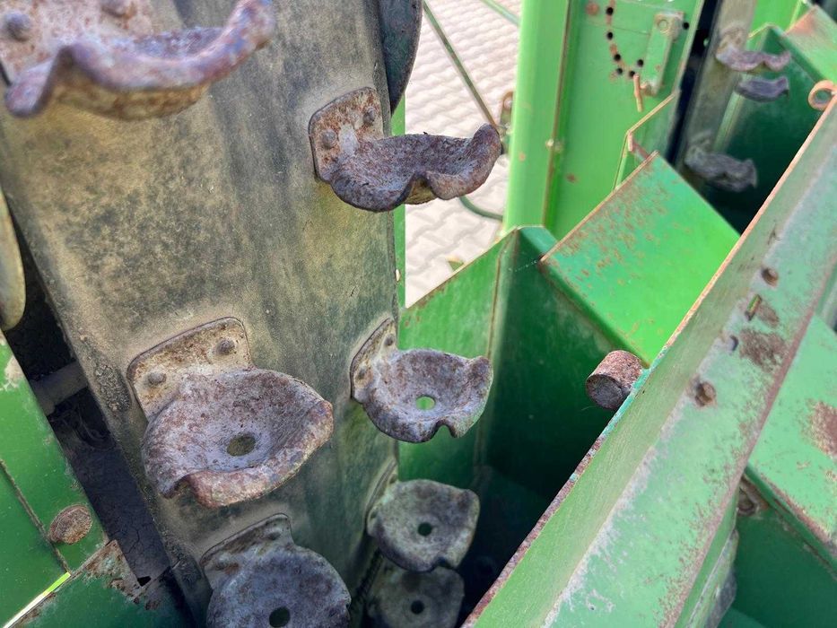 Садилка за картофи Hassia – 4 реда, с хидравлично изсипване