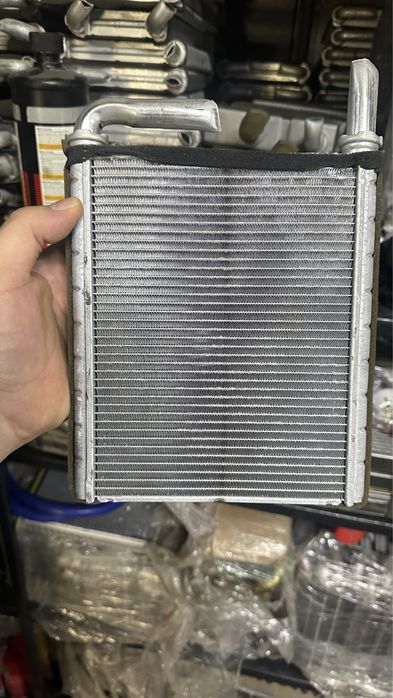 Продам печной радиатор Camry 40, 45, 50, 55, 70, 75 оригинал denso