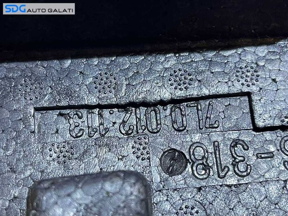 Set Kit Trusa Rezerva Cheie Roti Cui Carlig Remorcare Tractare VW Touareg 2002 - 2010 Cod 7L0012113