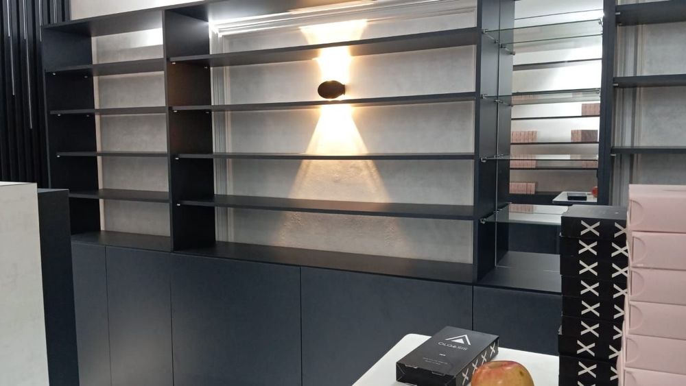 Tavar yegish uchun rasta( polka) yangi