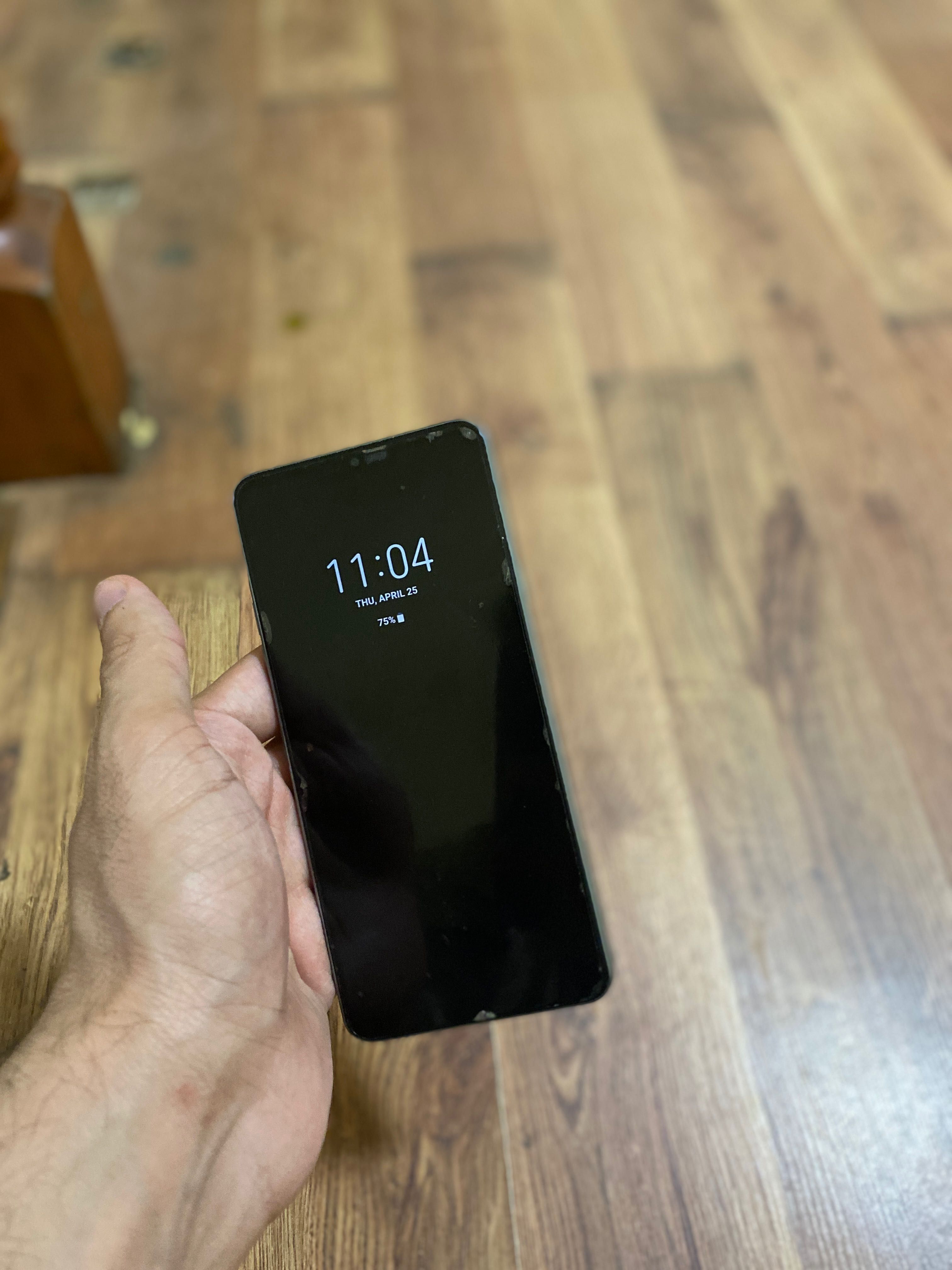 LG G7thinQ 64 ГБ андроид