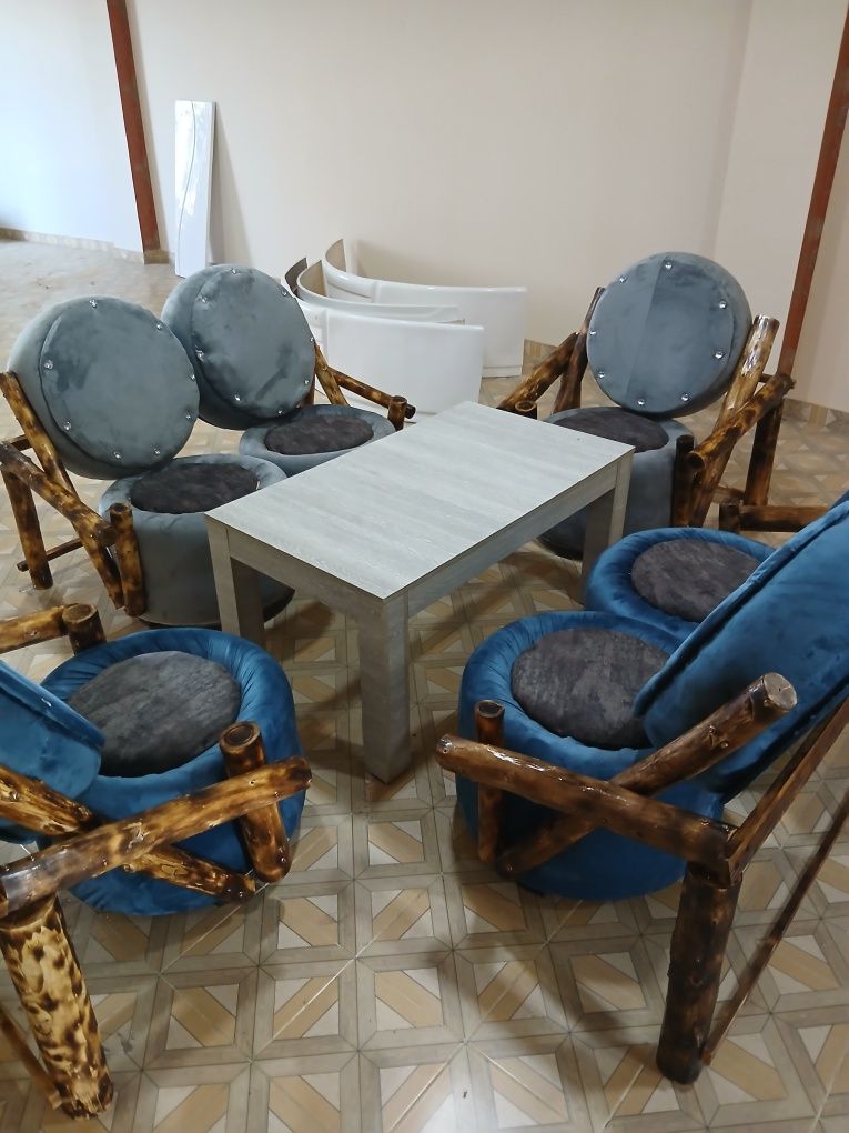 6 kishilik yumshoq dachnik sotiladi