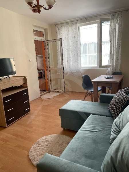 Двустаен апартамент в Центъра на Пловдив 160431