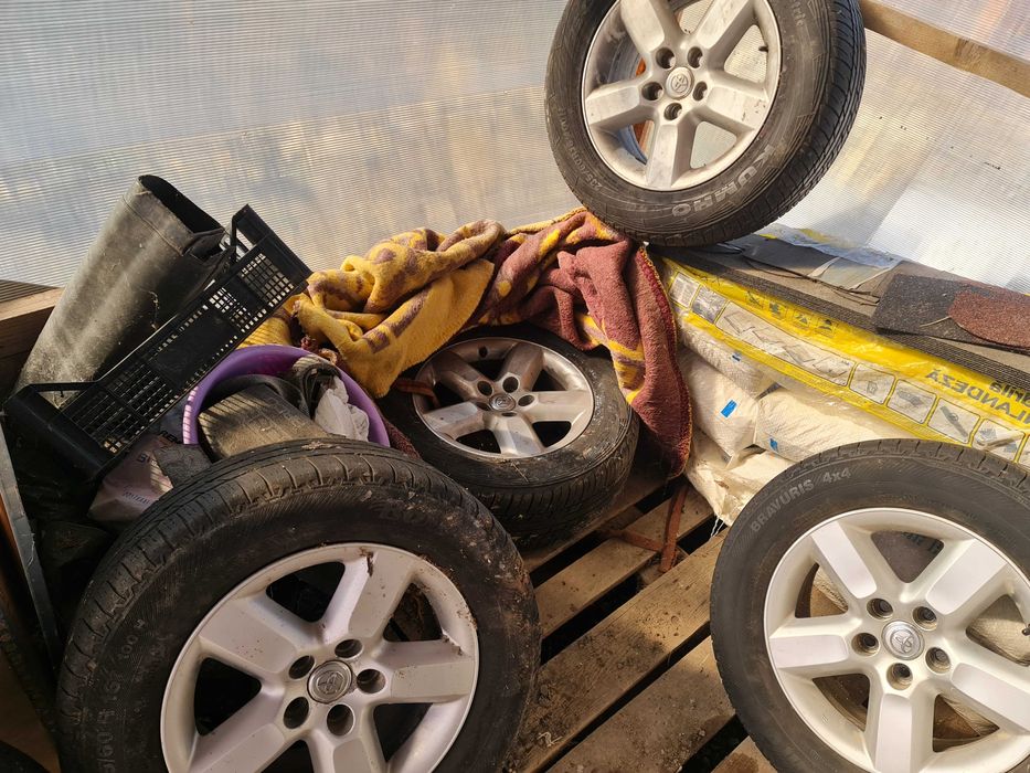 Vand jante toyota rav 4