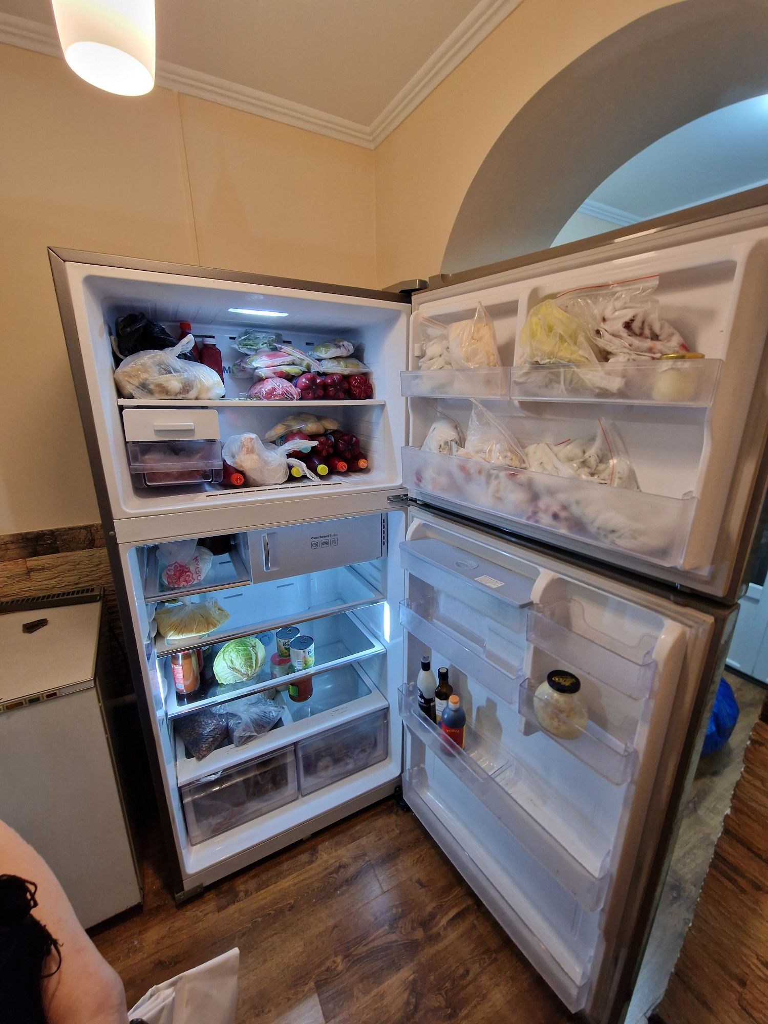 Продаётся холодильник