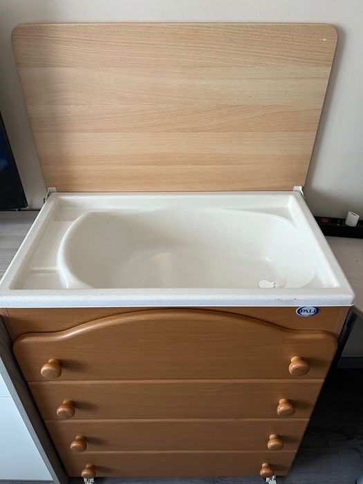 Бебешки скрин с ваничка Pali