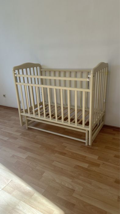 Срочно отдам бесплатно Детский кровать маньеж