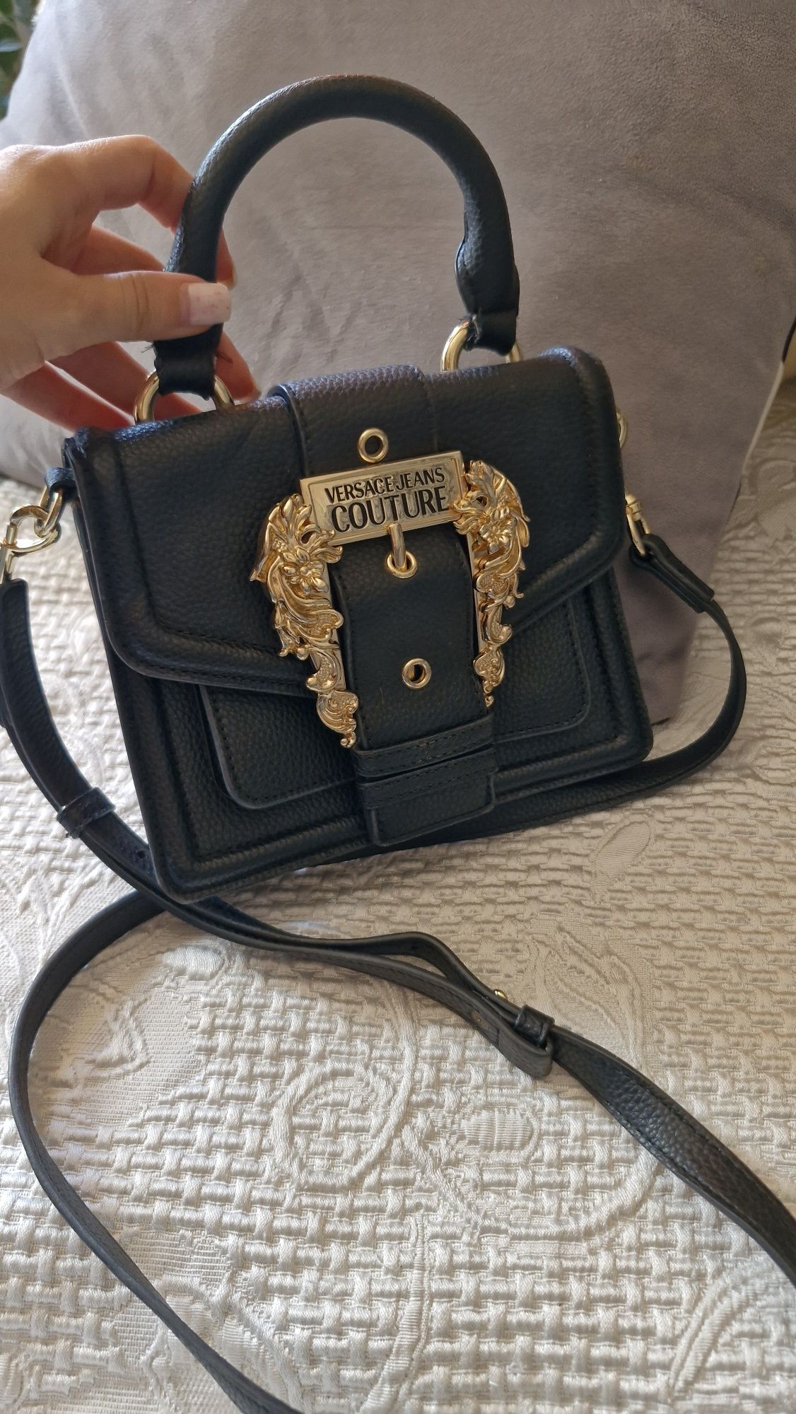 Оригинална дамска чанта на Версаче Versace