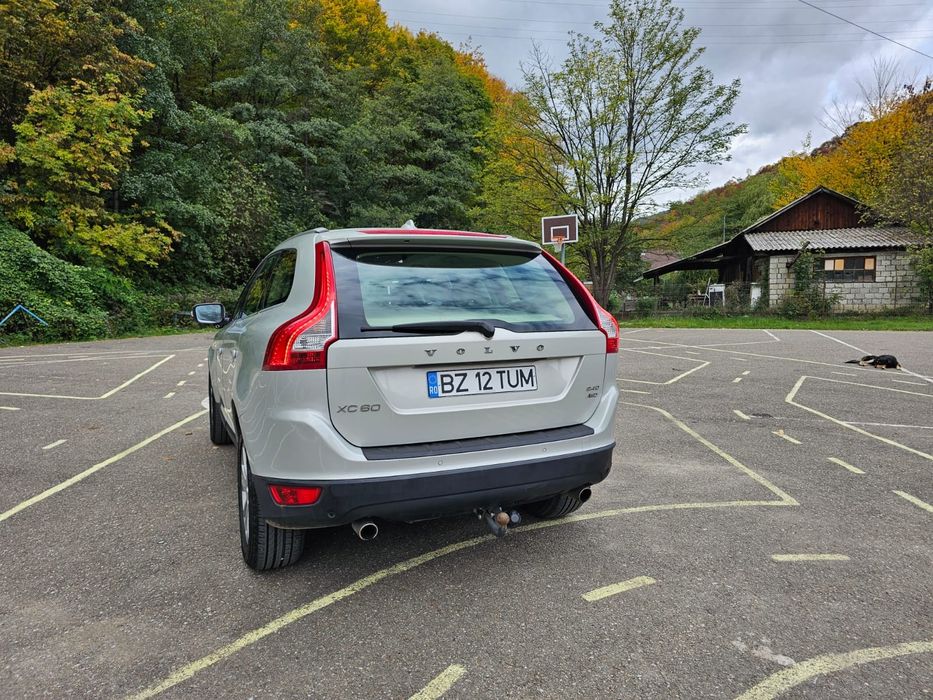 Vând Volvo XC 60 2010 4x4 awd