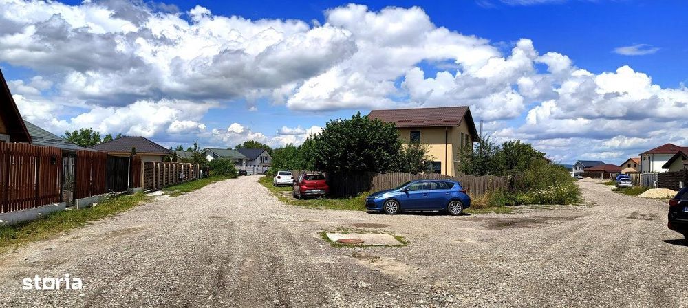 Lot de teren pentru casa in cartier linistit si usor accesibil