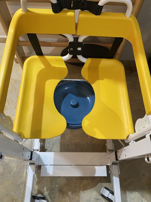 scaun transfer persoane cu handicap