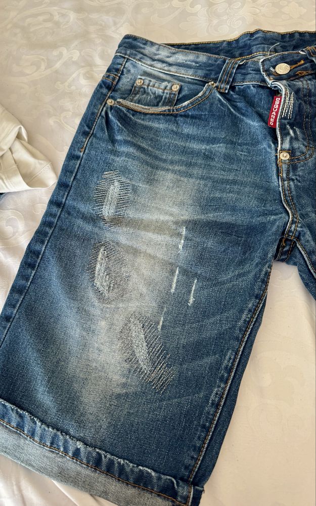 Нови мъжки дънки dsquared
