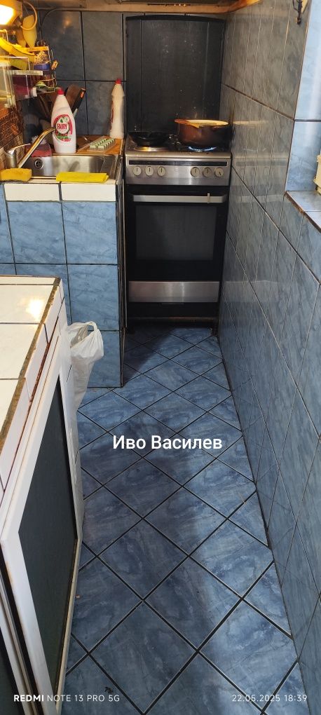 Двустаен апартамент в кв. Красна поляна 2