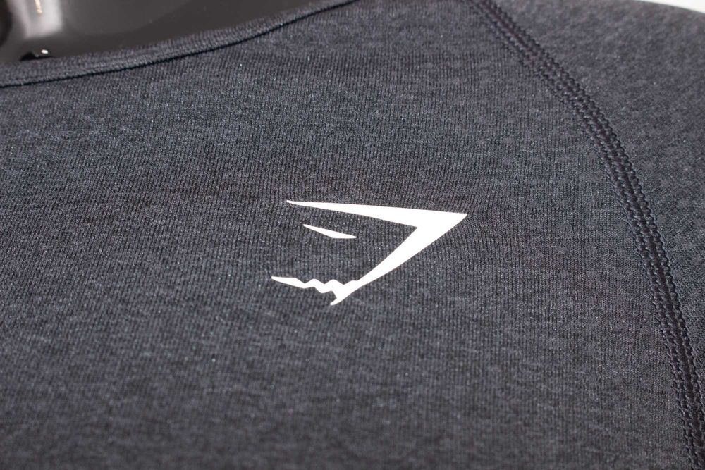 Gymshark дамски кроп топ за фитнес къс модел тъмно сив дълъг ръкав М