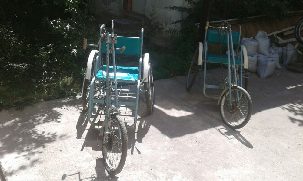 Инвалидная коляска с ручным велоприводом