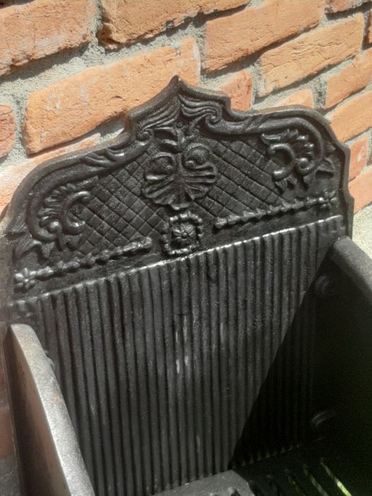 Arzător fonta șemineu
