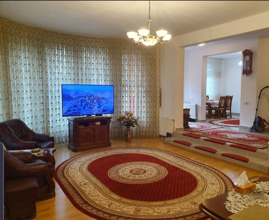 Casă Zorilor zona UMF