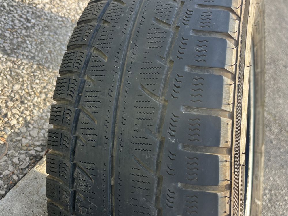 Гуми 215/65 R16C