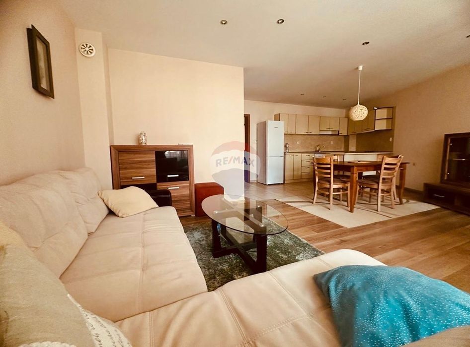 Тристаен апартамент с ПАРКОМЯСТО на ТОП локация за продажба, Grand Ma