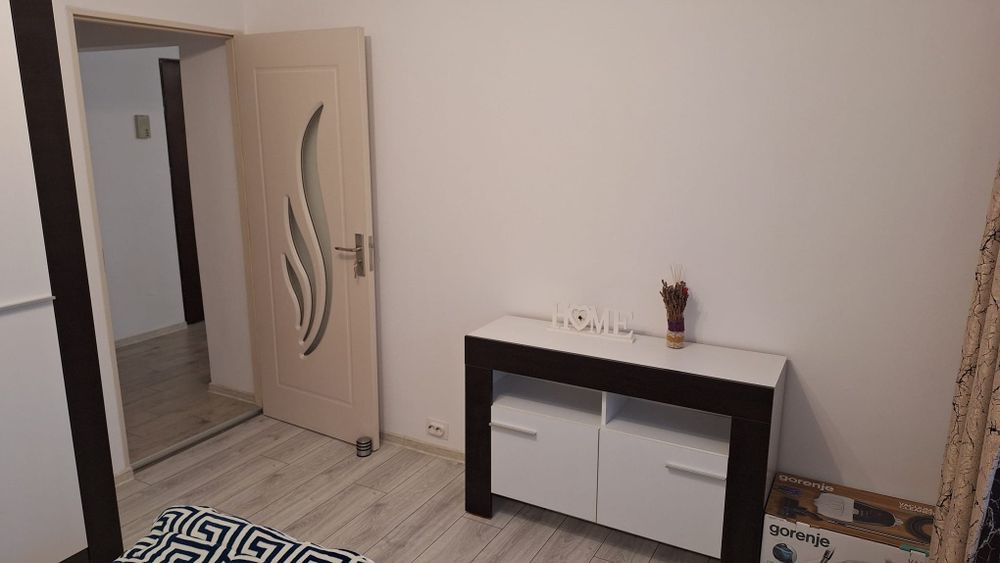 Închiriez apartament 2 camere in Deva