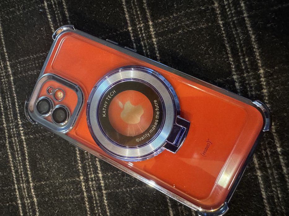 iPhone 12  мервен