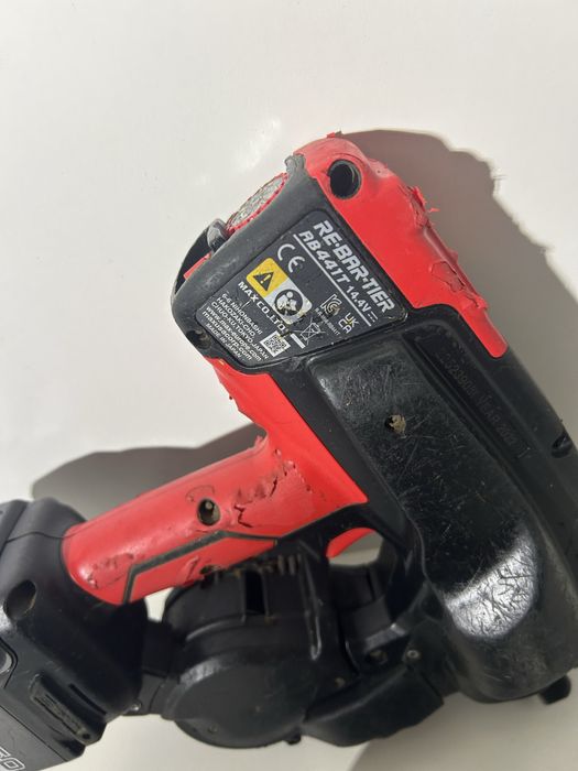 Max RB 441T masina de legat fier