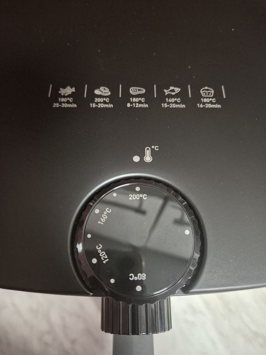 Air fryer  ( Friptoza pe aer cald)