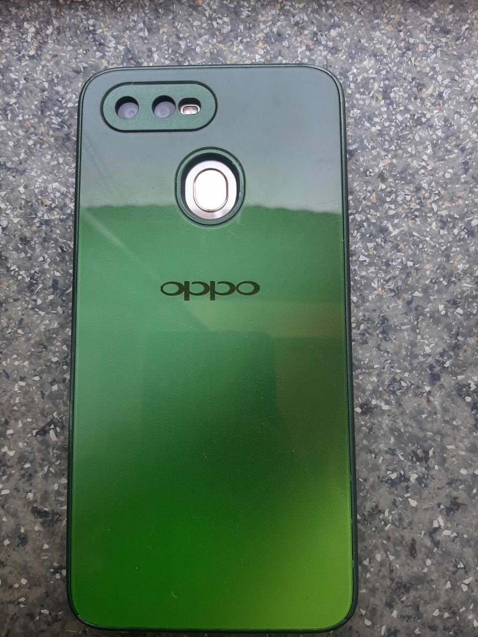 Продам  OPPO AX7