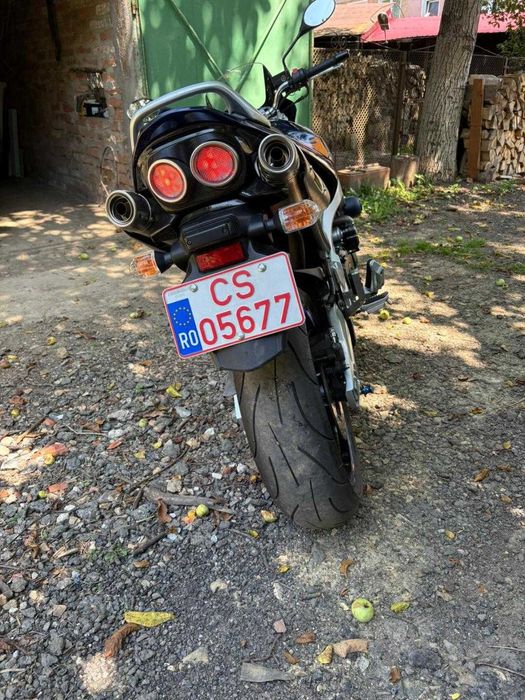 Suzuki GSR600-2006 stare impecabilă