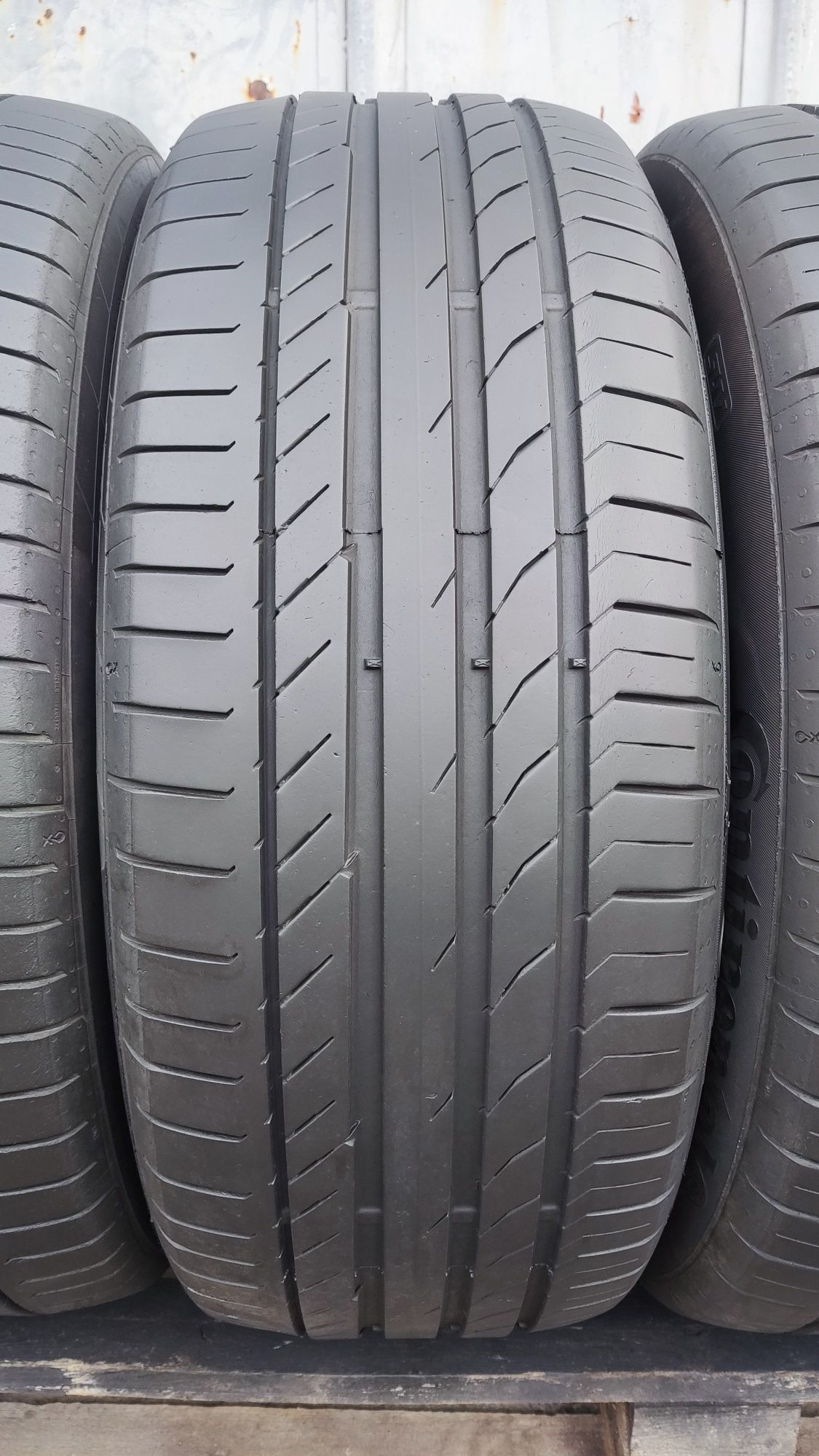 4бр. летни гуми 235/55/19  Continental Conti Sport Contact 5
