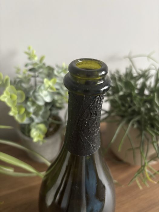 Празна бутилка Dom Perignon 2015