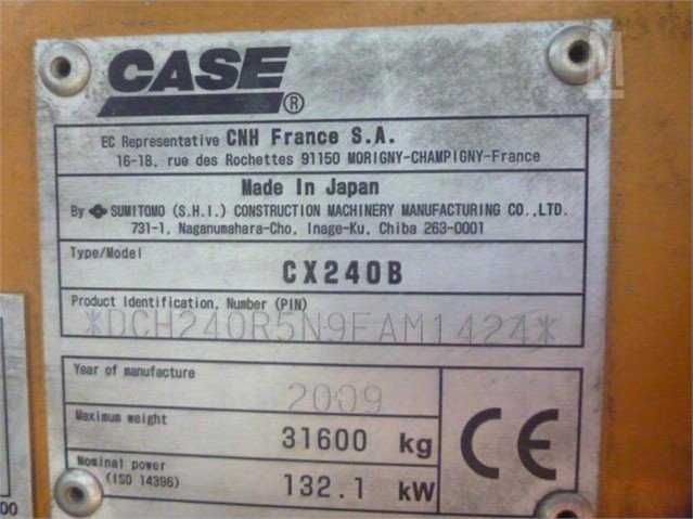 Dezmembram excavator CASE CX240B anul 2009