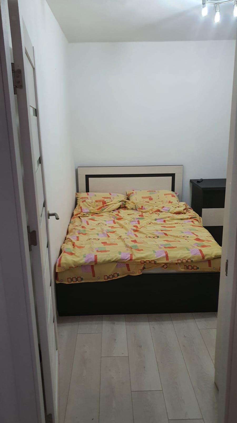 Vând apartament 4 camere Militari