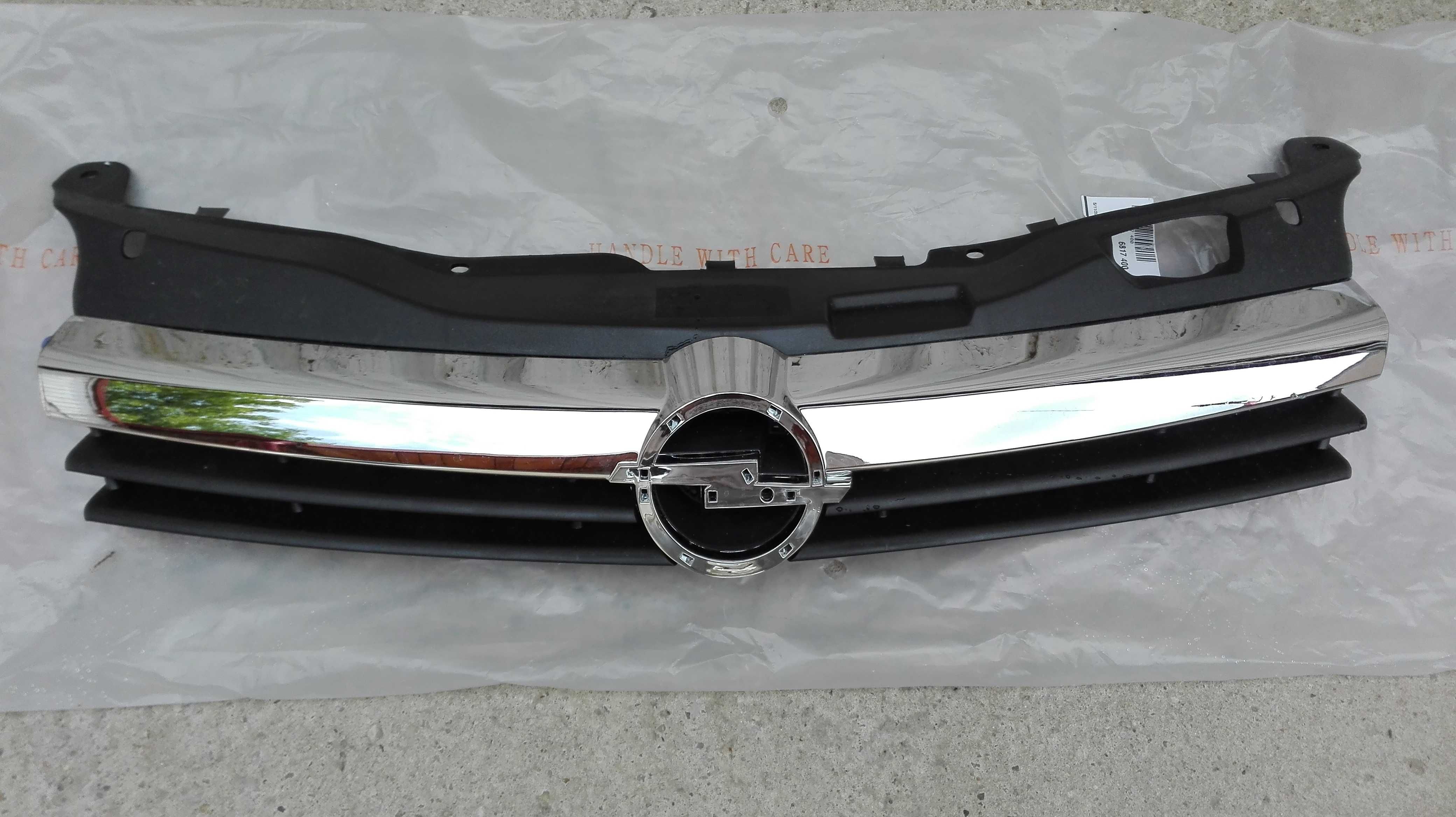 grila radiator Opel Astra H 300 lei