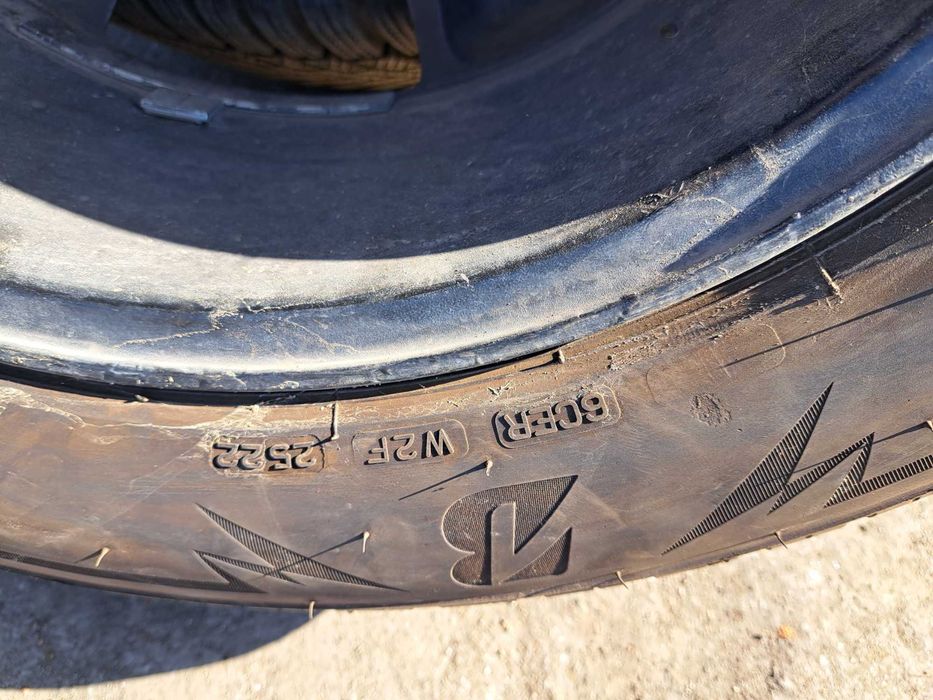 Гуми и джанти за джип нисан 17 цола