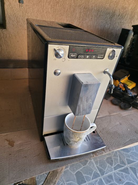 Vând aparat de cafea Melitta Caffeo Solo Perfect Milk