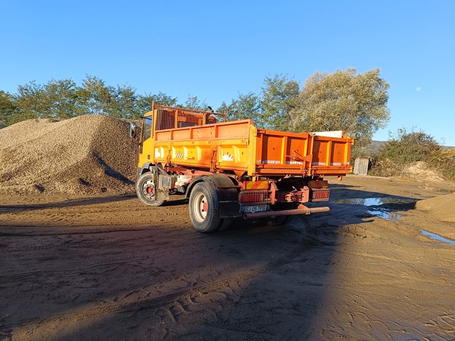 Vând Iveco basculabil 12T