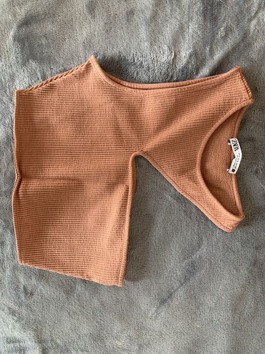 Блузки zara, reserved