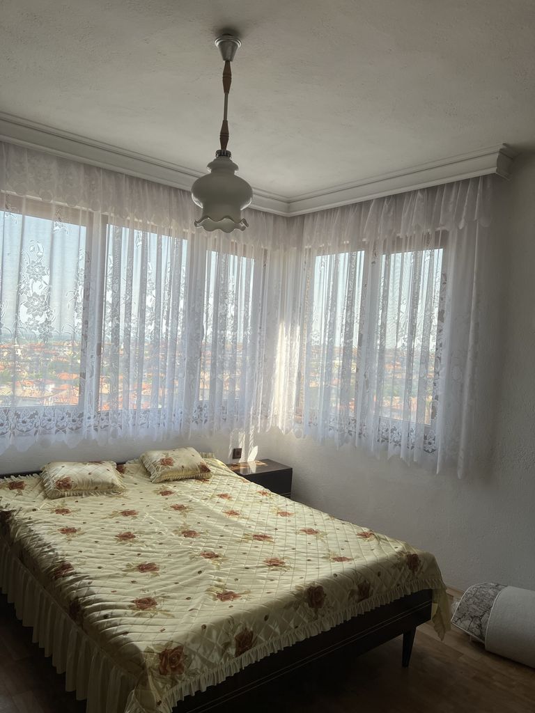Продава се Тристаен апартамент в Асеновград - 160 кв.м за 1438 €/кв.м - Снимка #13