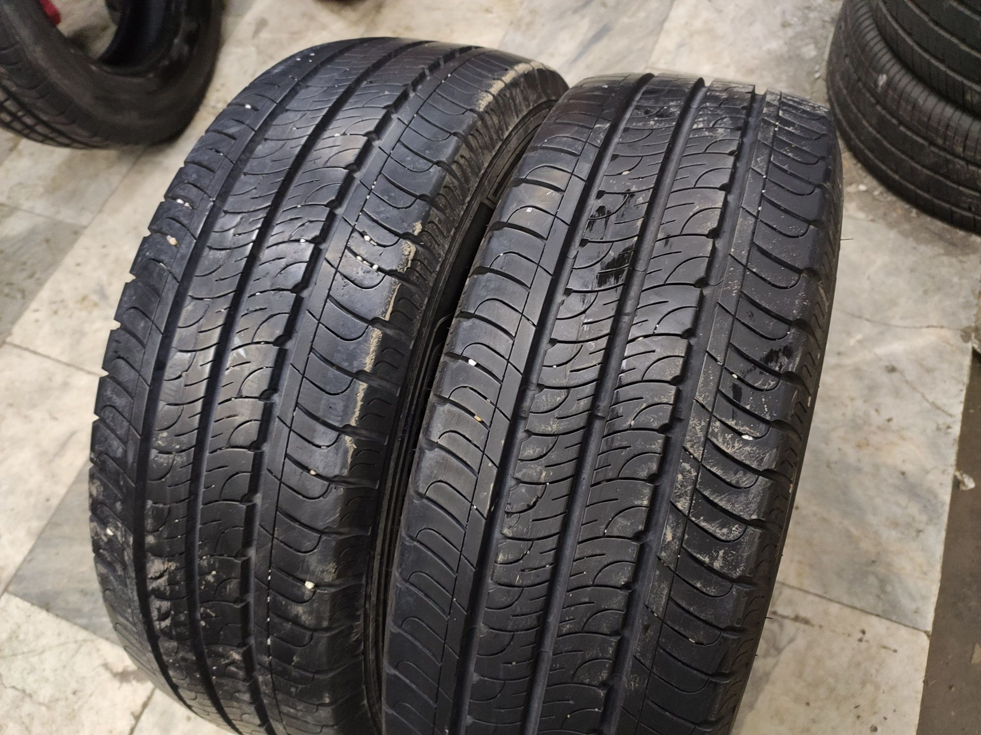 2бр Летни Гуми 215 65 16С - Goodyear